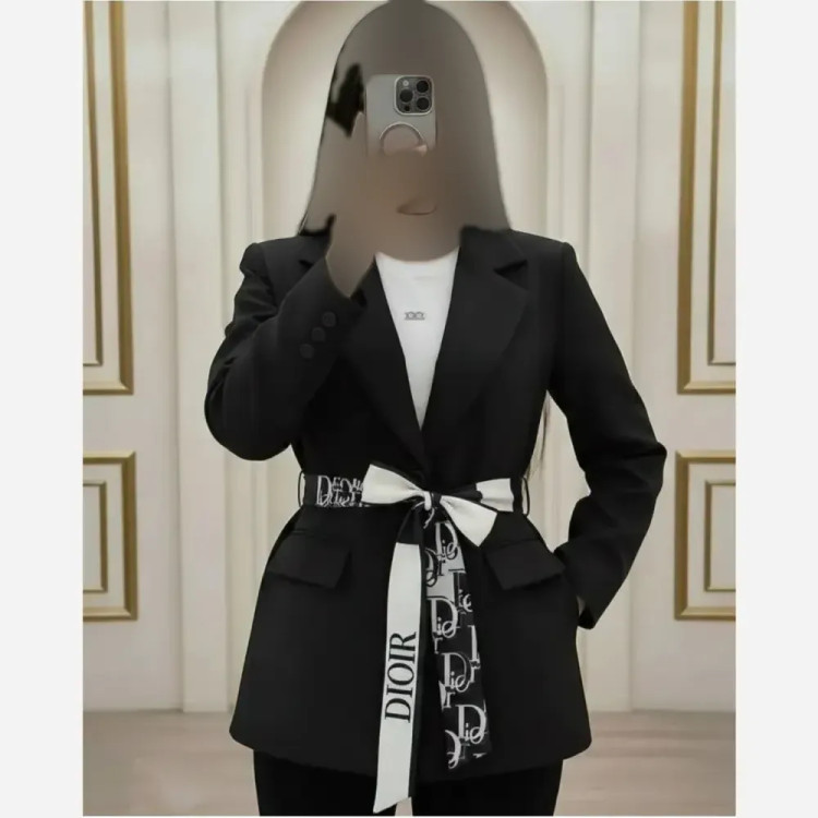 کت زنانه مدل دیور جنس بزایاق درجه یک وارداتی با کمربند