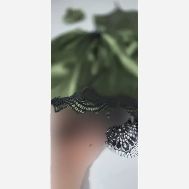 ست فانتزی تاپ و شورتک ساتن الیکس خارجی فری سایز به همراه اسکرانچی