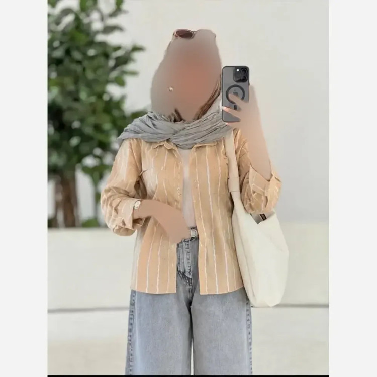 مانتو راه راه زنانه مدل نفیس جنس پری نگینی فری سایز مناسب 38 تا 48