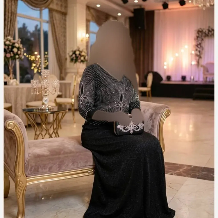 پیراهن مجلسی زنانه کرپ لمه مدل نفس مشکی سایز 38 تا 60 با خرجکار نگین و مروارید