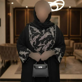 پیراهن زنانه مجلسی مشکی کرپ الیزه مدل ثریا سایز بزرگ 38 تا 60 قد 140 با خرجکار نگین و مروارید