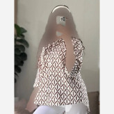شومیز زنانه طرح دار مدل ژیکان جنس پارچه پری ترک فری سایز