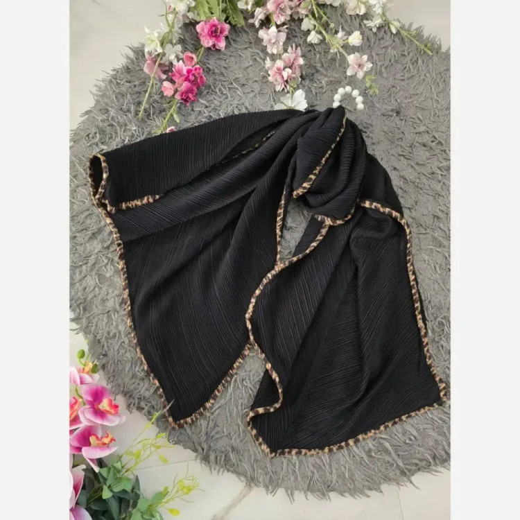 شال پلیسه حاشیه پلنگی مشکی ابعاد 180 در 75 سانتیمتر