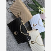 کیف زنانه مدل مونا جنس چرم ورنی مجلسی ابعاد 20 در 15 سانتیمتر