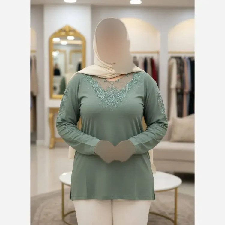 شومیز مجلسی زنانه مدل مهگل گیپوری نگین دار جنس ویسکوز فری سایز 38 تا 50