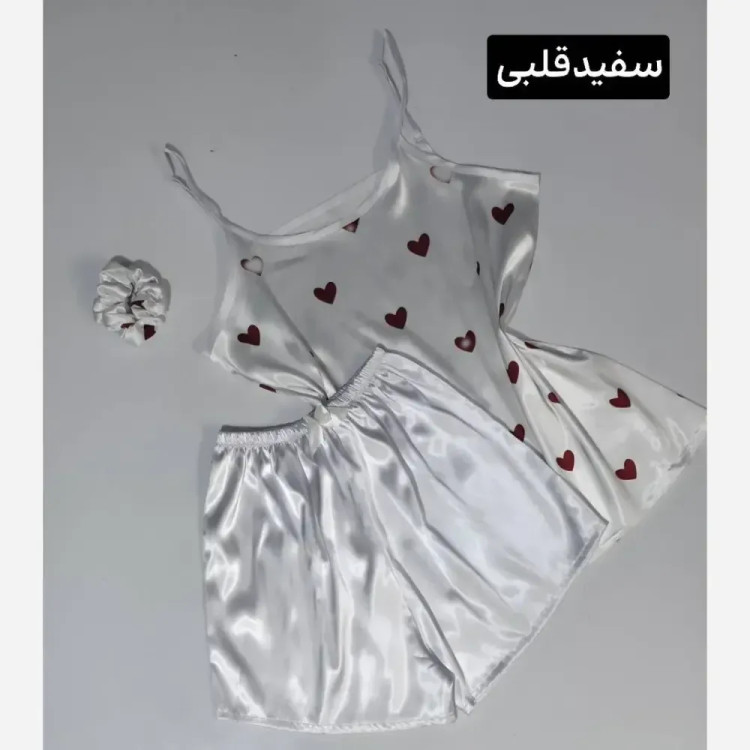 ست خواب زنانه ساتن الیکس ابریشم طرحدار به همراه اسکرانچی فری سایز