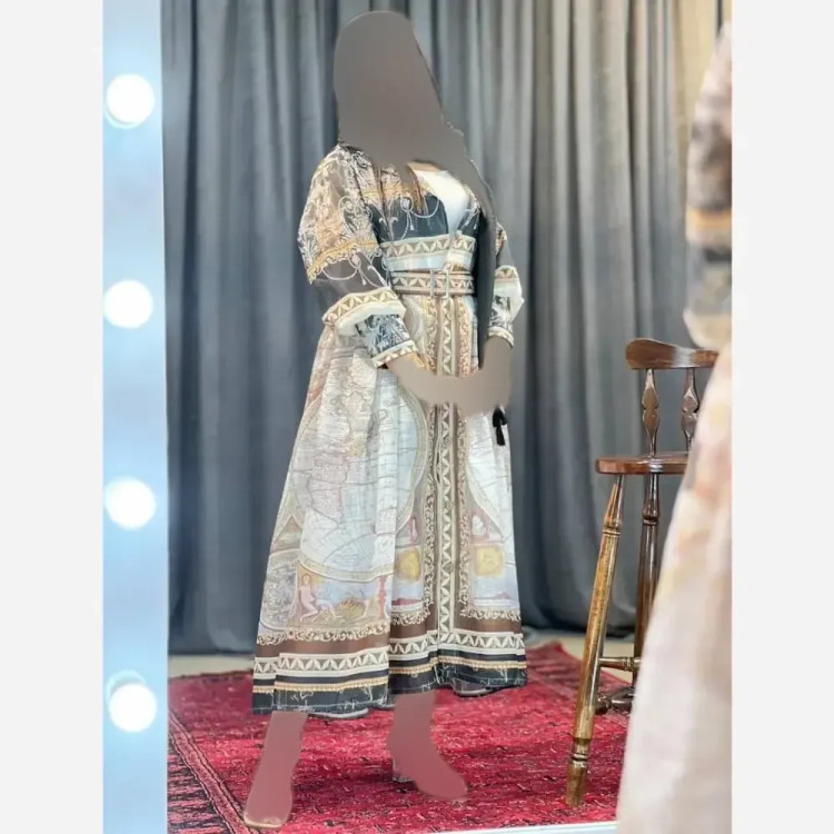 پیراهن زنانه طرح دار نازلی جنس کرپ حریر فری سایز آستردار