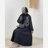 کت و دامن زنانه یارا جنس مازراتی رنگ مشکی فری سایز گلدوزی شده