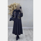 کت و دامن زنانه یارا جنس مازراتی رنگ مشکی فری سایز گلدوزی شده