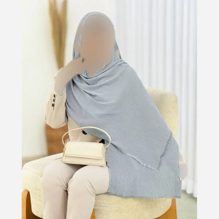 شال پلیسه لمه دار دور ریش زنانه ابعاد 75 در 175 سانتی متر