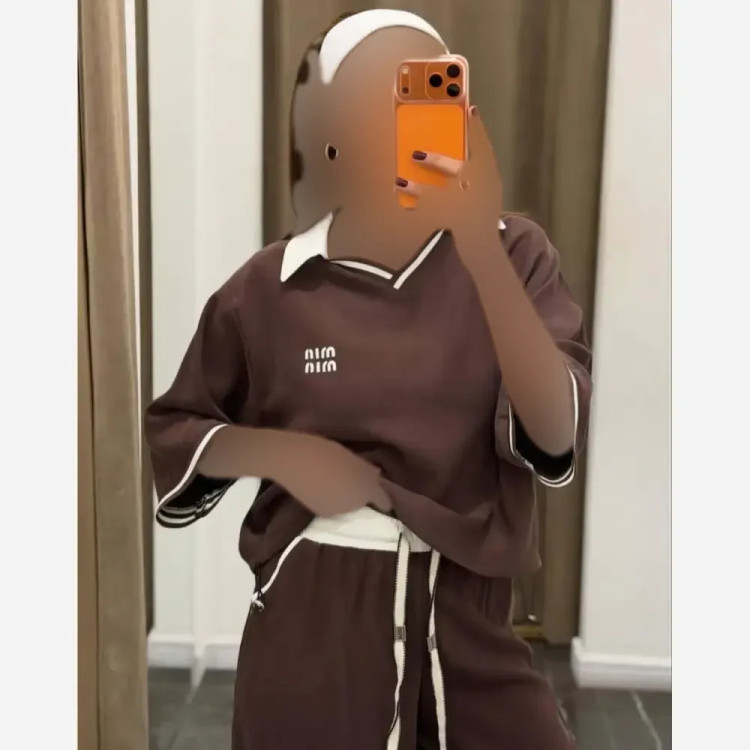 ست شلوار و بلوز زنانه مدل Miu Miu جنس مازراتی درجه یک فری سایز 38 تا 46