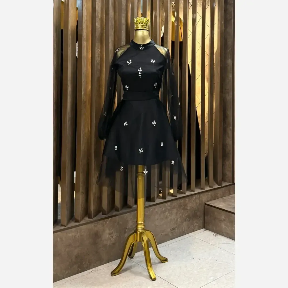 پیراهن زنانه مجلسی ساتن و سانول نگیندوزی شده رنگ مشکی