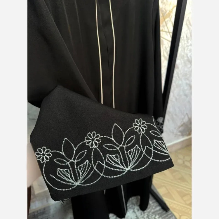مانتو زنانه مازراتی گلدوزی شده فری سایز مشکی