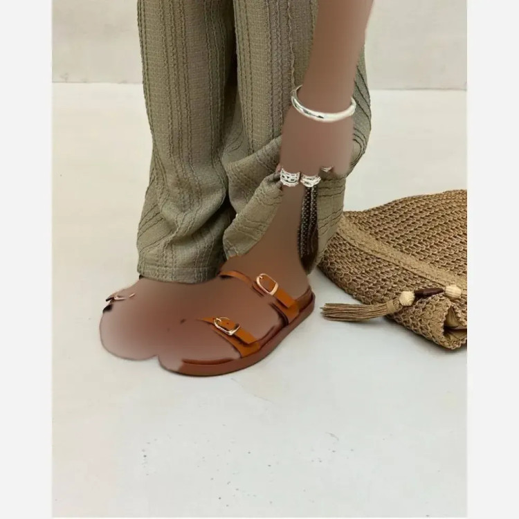 صندل زنانه زارا ساحلی چرم بیاله زیره طبی سبک