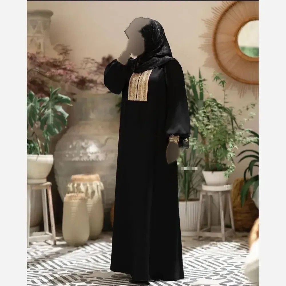 پیراهن زنانه مدل طلاکوب ویژه محرم جنس الیزه رنگ مشکی فری سایز
