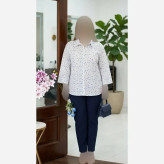 شومیز زنانه طرح گل آبی جنس بوگاتی فری سایز
