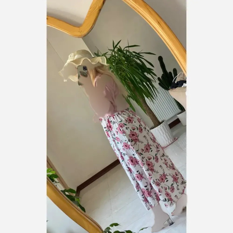 ست کت و سارافون زنانه مدل سودا جنس شانتون کریشه طرحدار و ابروبادی رنگ صورتی فری سایز