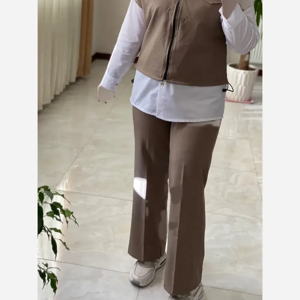 ست سه تیکه زنانه شامل وست و شلوار بزیاق و شومیز داکرون فری سایز