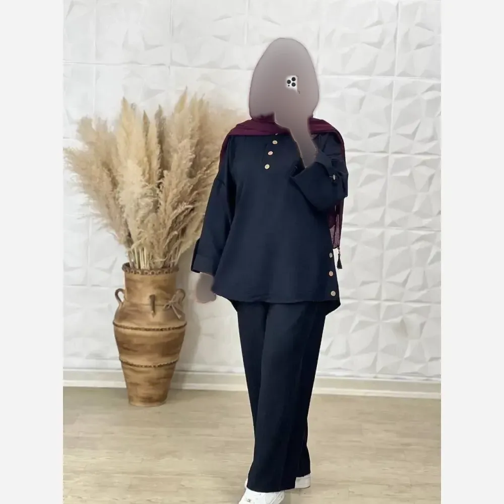ست شومیز و شلوار زنانه مدل بغل دکمه جنس کراش ایوا فری سایز مناسب 38 تا 48