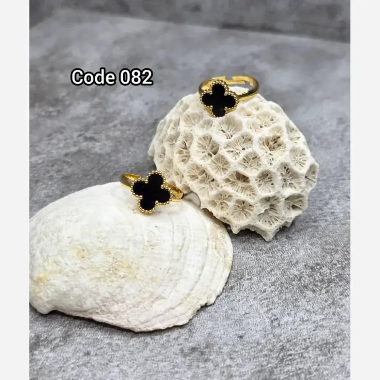 انگشتر استیل زنانه رنگ ثابت ضد حساسیت فری سایز مدل code082