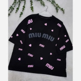تیشرت باکسی زنانه طرح miu miu جنس نخ پنبه رنگ مشکی فری سایز تا 50