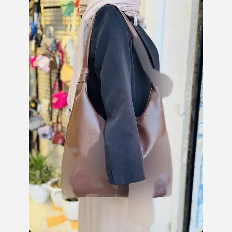 کیف دوشی لش بزرگ دسته گره ای چرم شرانگ مدل دانشجویی پینترستی به همراه کیف کوچک