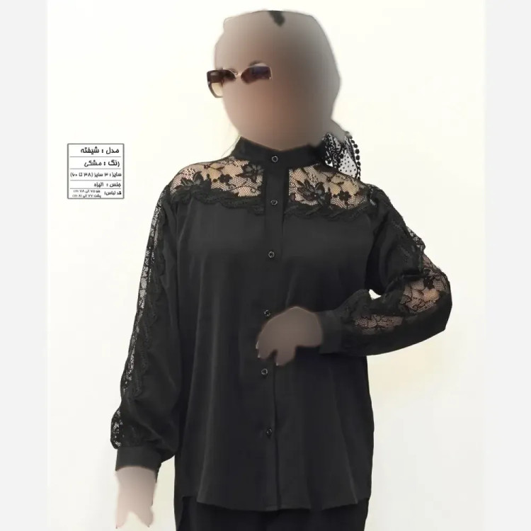 شومیز زنانه کرپ الیزه مشکی دکمهدار با خرجکار نوار قلاببافی و تور سایز 38 تا 60