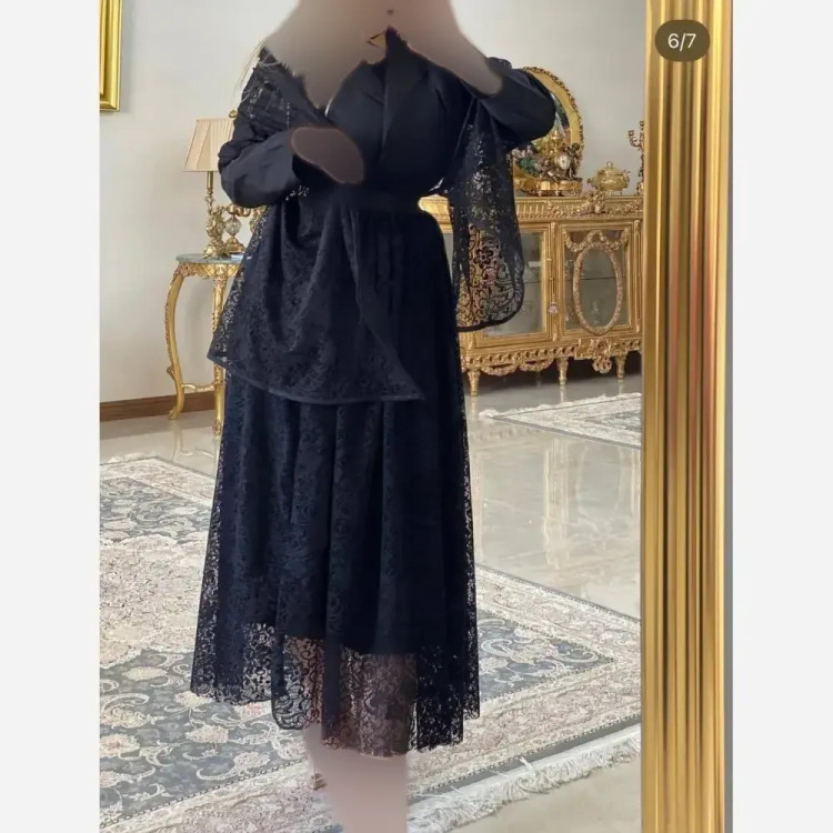 ست سه تیکه زنانه مدل روژین شامل کت کرپ مازراتی، دامن و شال گیپور رنگ مشکی سایز 38 تا 44