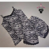 تاپ شورتک زنانه سایز بزرگ گیاهی مدل توردار مناسب سایز 46 تا 60