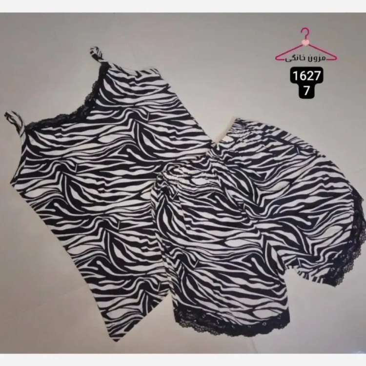 تاپ شورتک زنانه سایز بزرگ گیاهی مدل توردار مناسب سایز 46 تا 60