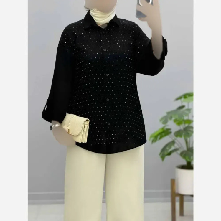 شومیز زنانه نگیندار جنس السا وارداتی رنگ مشکی فریسایز