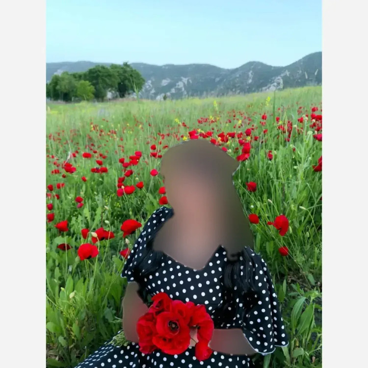 پیراهن زنانه مجلسی به همراه مینی اسکارف جنس الیزه رنگ مشکی فری سایز تا 46
