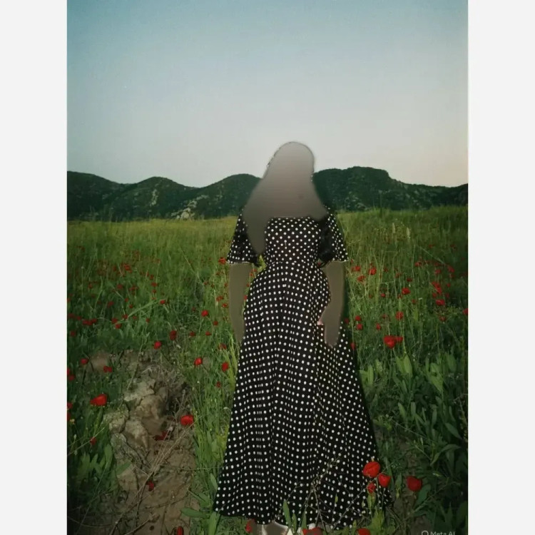 پیراهن زنانه مجلسی به همراه مینی اسکارف جنس الیزه رنگ مشکی فری سایز تا 46
