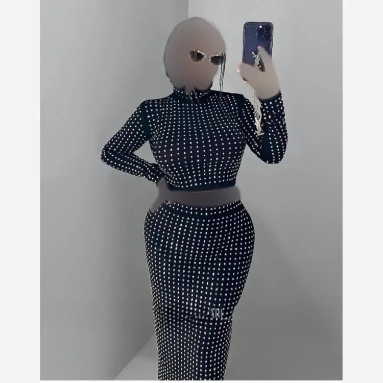 ست کراپ و دامن مخمل نگین دار مجلسی زنانه سایز 36 تا 48