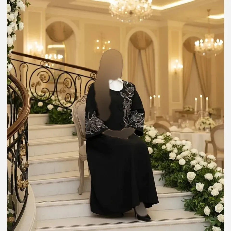 ست مانتو و دامن مجلسی زنانه مدل هایده جنس سوپر مازراتی مشکی نگیندار