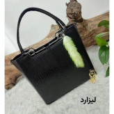 کیف دستی و دوشی زنانه مدل مانا جنس چرم صنعتی درجه یک ابعاد 25 در 27 سانتیمتر