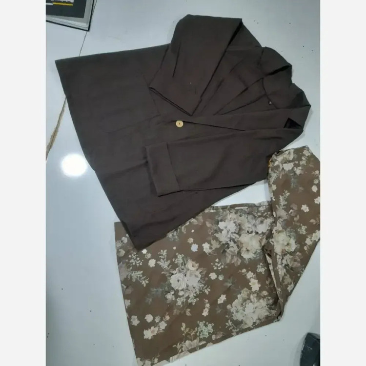 کت شلوار زنانه مجلسی لنین و دوریت سایز 38 تا 46 رنگ قهوه ای و سبز
