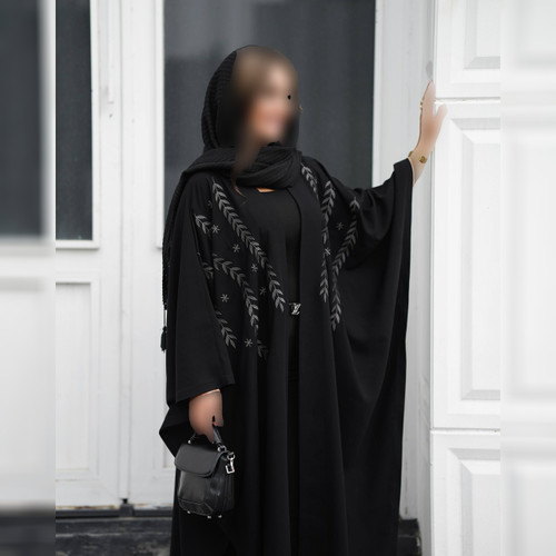 مانتو عبایی حریر گلدوزی مدل گندم