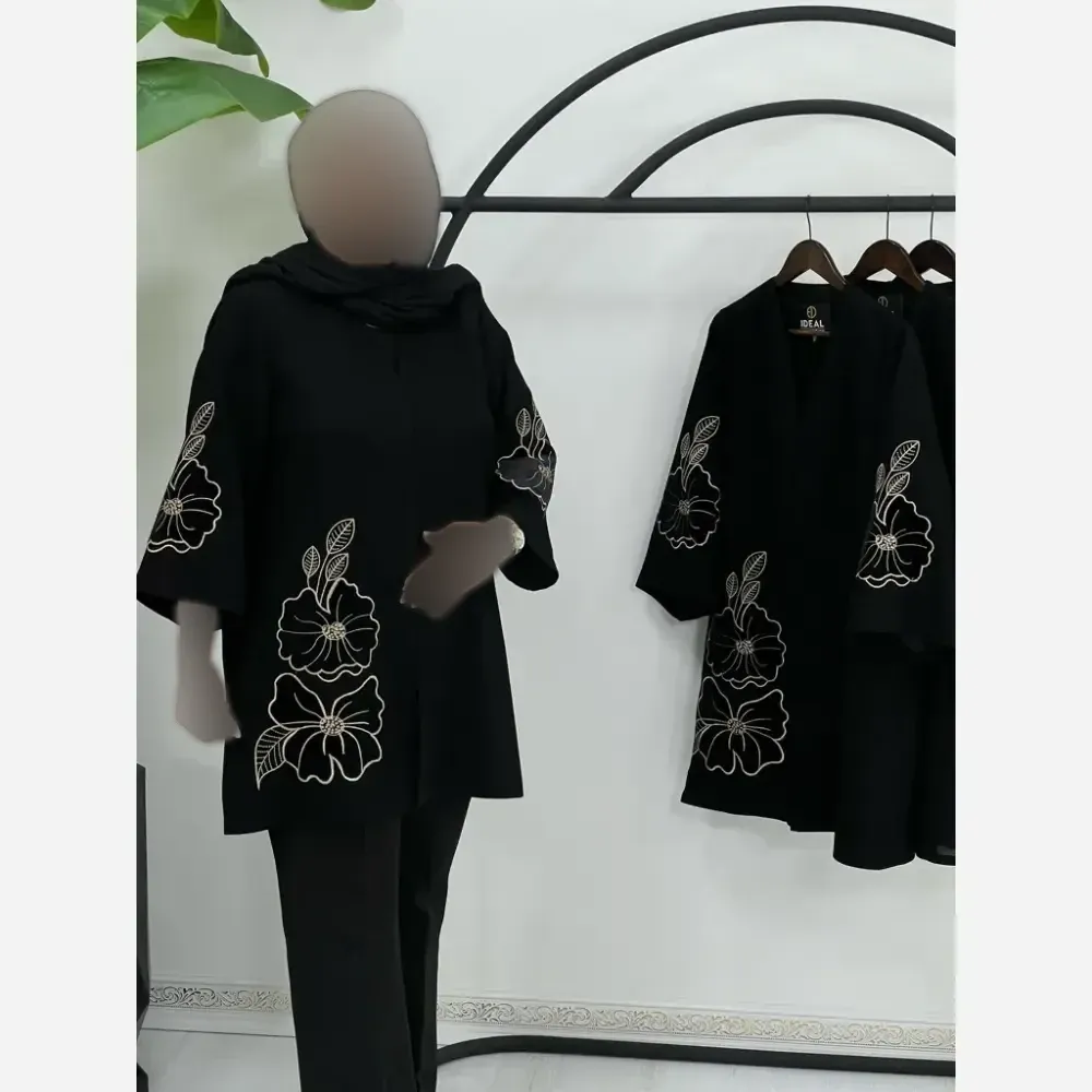 مانتو گلرخ مخمل شنل اعلا مشکی سایز 1 و 2