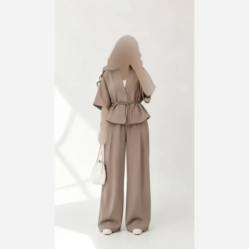 ست تک دکمه کرپ مازراتی وارداتی درجه یک رنگ مشکی سورمه ای قهوه ای نسکافه ای فری سایز 38 تا 46