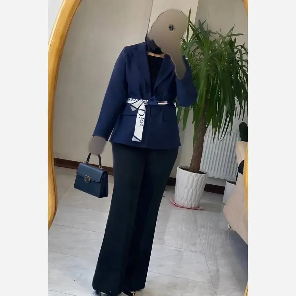 مانتو کتی مزونی کمربند دار دیور جنس بزیاق درجه یک رنگ بندی متنوع سایز 1 و 2