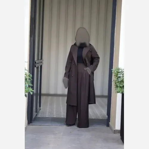 مانتو یقه بلیزری مدل نادیا پارچه بزیاق درجه یک سایزبندی 1 و 2 چهار رنگ مشکی قهوه ای طوسی سرمه ای قد 115