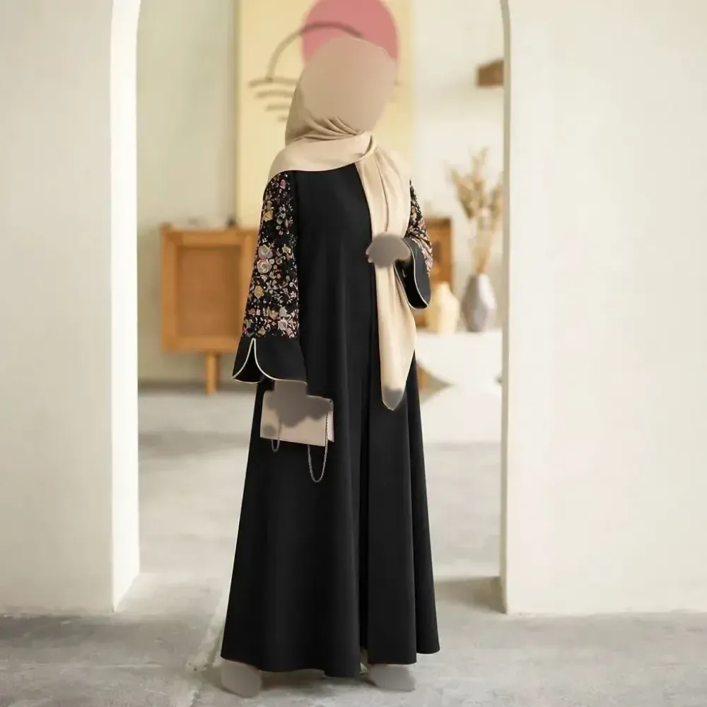 مانتو عبایی جلوباز سوزندوزی الیزه و مخمل فری سایز مشکی