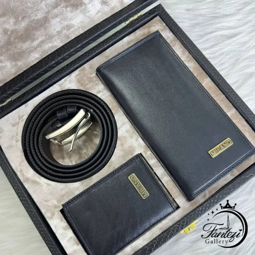 پک مردانه چرم شامل کیف پول جاکارتی و کمربند رنگ مشکی و عسلی