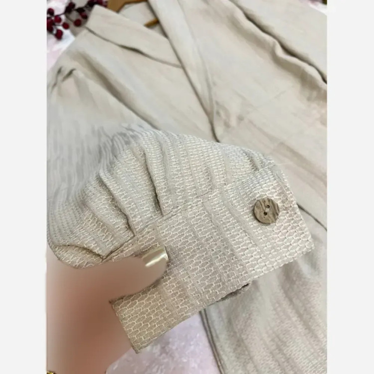 ماکسی مانتویی صوفیا ژاکارد گرم بالا مدل مهتاب رنگ کرم گندمی فری سایز