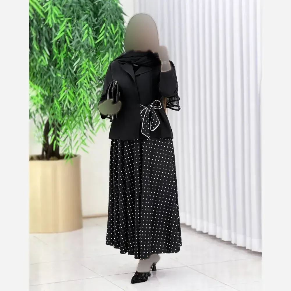 ست کت دامن مجلسی زنانه جنس کت مازراتی و دامن بوگاتی سایز فری 36 تا 46