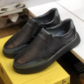 کفش چرم ونس مردانه مدل دلوین مشکی رویه چرم طبیعی گاوی زیره پیو