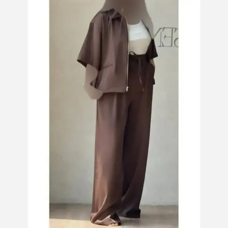 ست دو تیکه زنانه مدل نیکا جنس کرپ مازراتی وارداتی درجه یک