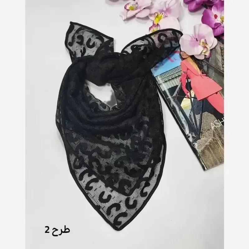 مینی اسکارف توری طرحدار مشکی ابعاد 70 در 70 جنس تور طرحدار