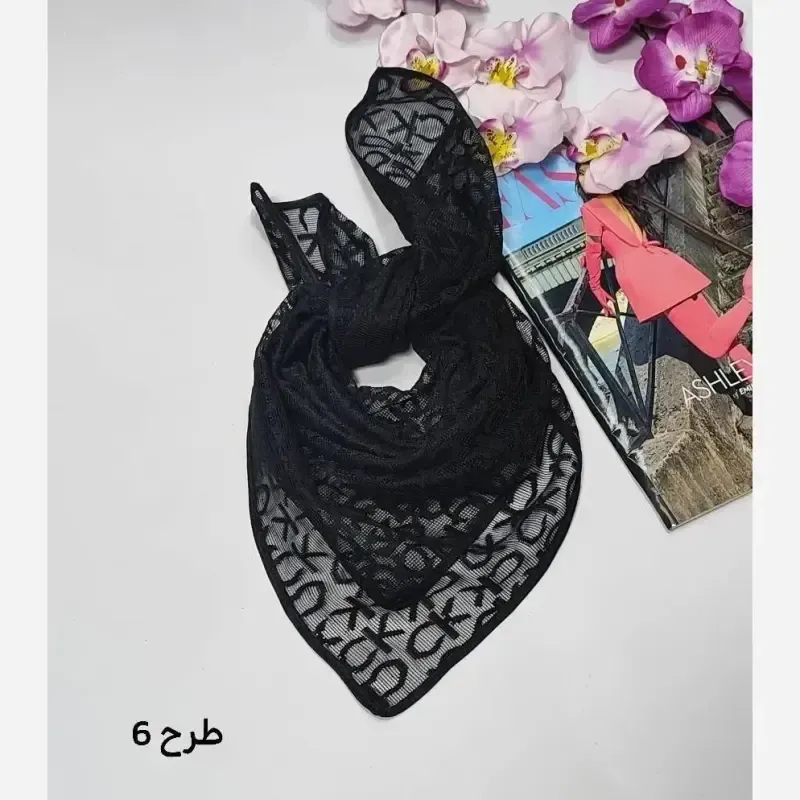 مینی اسکارف توری طرحدار مشکی ابعاد 70 در 70 جنس تور طرحدار